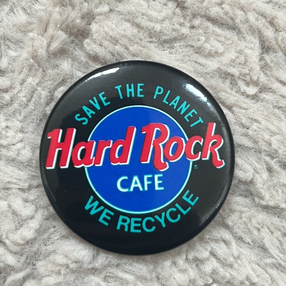 Hard Rock Cafe Save The Planet We Recycle Button Pin - Picture 2 of 13